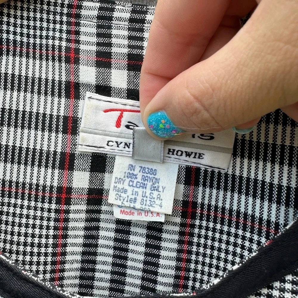 Vintage 90’s Talbot's Plaid Sheath Dress by Cynthia Howie Black🖤Red♥️White🤍